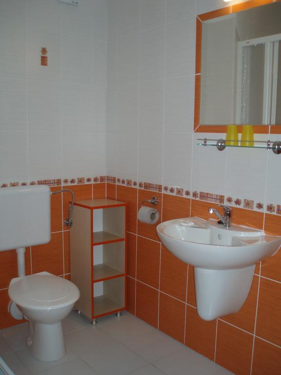 Hotel U Kapra Lázně Bělohrad Oda fotoğraf